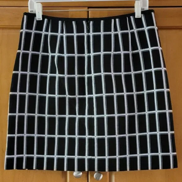 LOFT Outlet Black & White Lined Windowpane A-Line Skirt - 6 - Picture 2 of 7